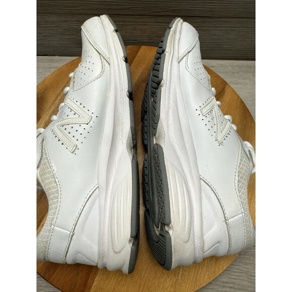 New Balance 411v2 White Athletic Running Walking Shoes Womens 8 2A (X-Narrow) - Picture 8 of 11